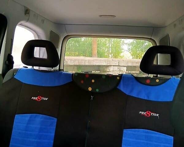 Мерседес Ванео 2003 в Чернигове на Automoto.ua Черный Мерседес Ванео, объемом двигателя 1.6 л и пробегом 300 тыс. км за 3500 $, фото 1 на Automoto.ua