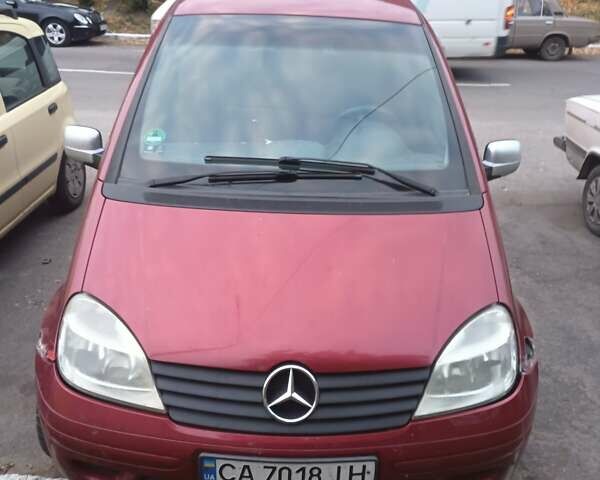 Красный Мерседес Ванео, объемом двигателя 1.6 л и пробегом 294 тыс. км за 2500 $, фото 1 на Automoto.ua