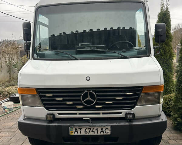 Белый Мерседес Варио, объемом двигателя 4.3 л и пробегом 571 тыс. км за 14000 $, фото 1 на Automoto.ua