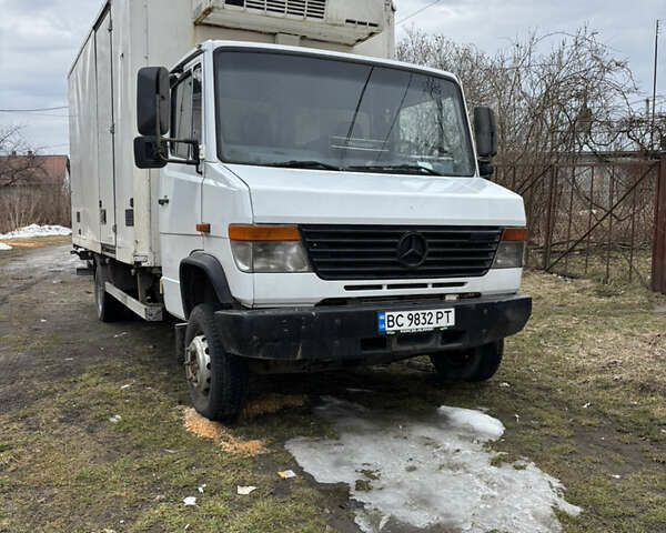 Белый Мерседес Варио, объемом двигателя 4.25 л и пробегом 439 тыс. км за 11000 $, фото 1 на Automoto.ua