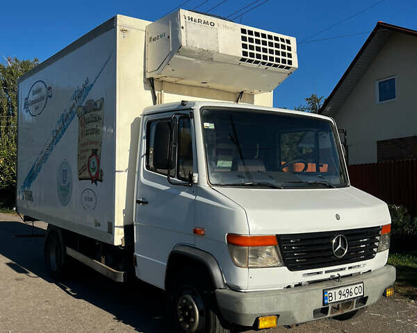 Белый Мерседес Варио, объемом двигателя 4.25 л и пробегом 633 тыс. км за 10500 $, фото 1 на Automoto.ua