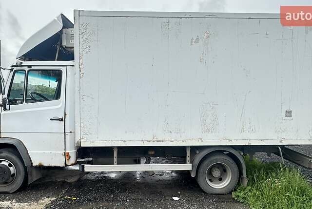 Белый Мерседес Варио, объемом двигателя 4.25 л и пробегом 610 тыс. км за 9183 $, фото 1 на Automoto.ua