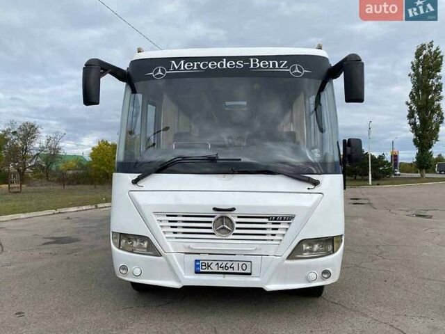 Белый Мерседес Варио, объемом двигателя 4.25 л и пробегом 420 тыс. км за 50000 $, фото 1 на Automoto.ua