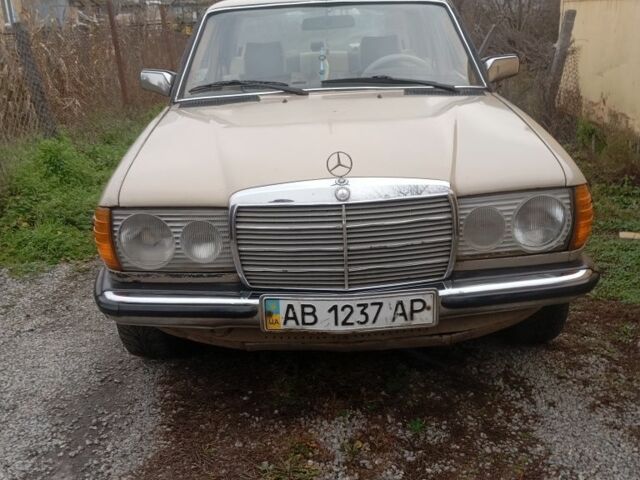 Бежевый Мерседес Варио, объемом двигателя 0 л и пробегом 300 тыс. км за 2000 $, фото 1 на Automoto.ua