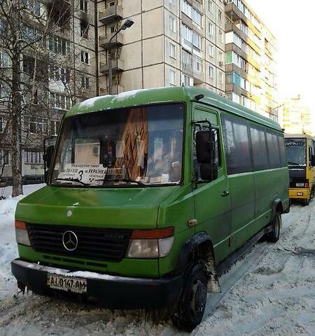 Зелений Мерседес Варіо пас., об'ємом двигуна 2.9 л та пробігом 32 тис. км за 9500 $, фото 1 на Automoto.ua