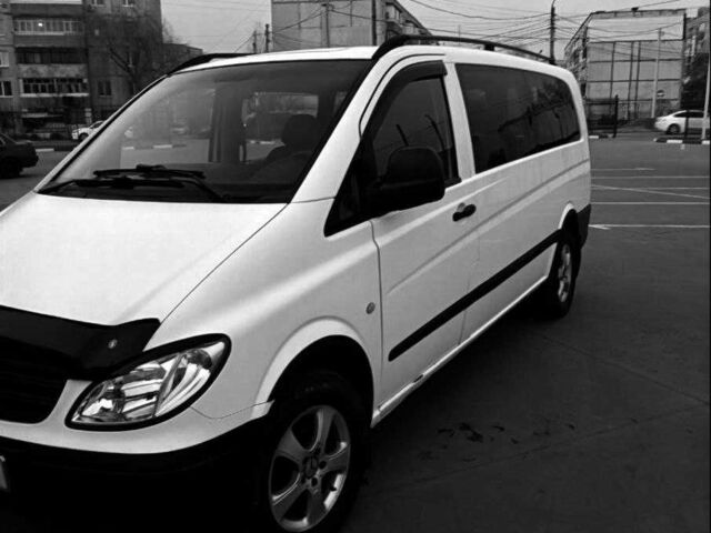 Белый Мерседес Виано, объемом двигателя 3 л и пробегом 426 тыс. км за 8500 $, фото 1 на Automoto.ua
