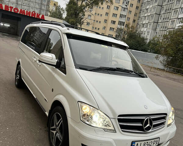 Белый Мерседес Виано, объемом двигателя 2.15 л и пробегом 262 тыс. км за 23000 $, фото 1 на Automoto.ua