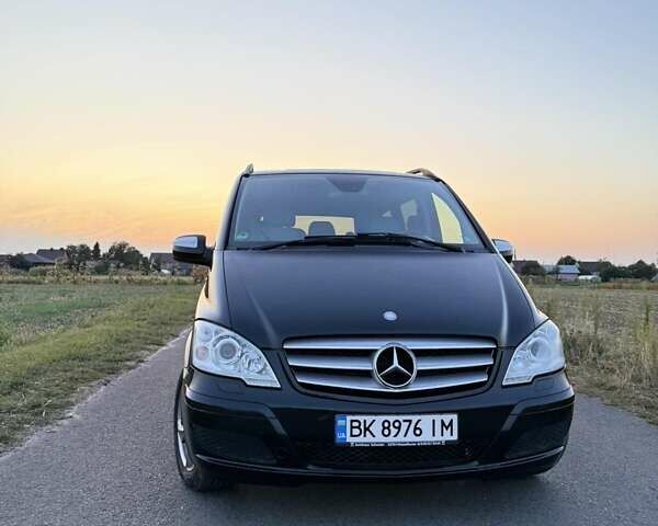 Чорний Мерседес Віано, об'ємом двигуна 2.14 л та пробігом 260 тис. км за 15900 $, фото 1 на Automoto.ua
