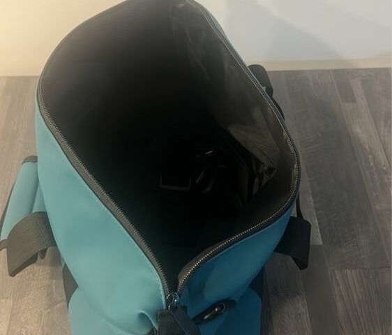 Черный Мерседес Виано, объемом двигателя 3 л и пробегом 293 тыс. км за 16527 $, фото 1 на Automoto.ua