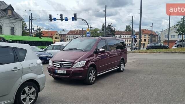 Красный Мерседес Виано, объемом двигателя 2.14 л и пробегом 222 тыс. км за 21500 $, фото 1 на Automoto.ua