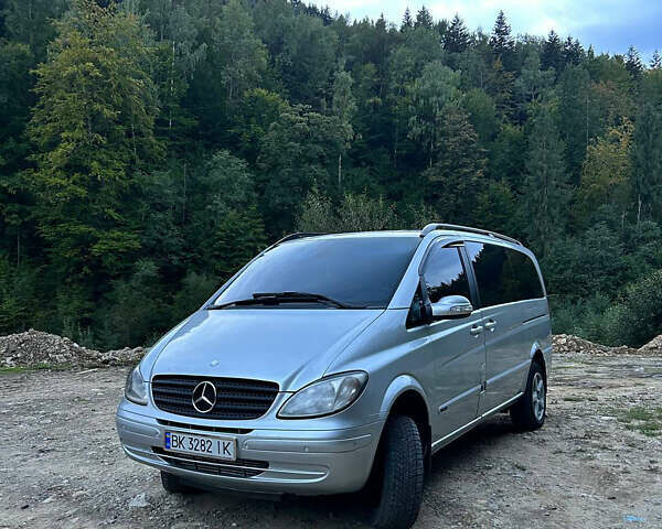 Сірий Мерседес Віано, об'ємом двигуна 2.15 л та пробігом 271 тис. км за 12800 $, фото 1 на Automoto.ua