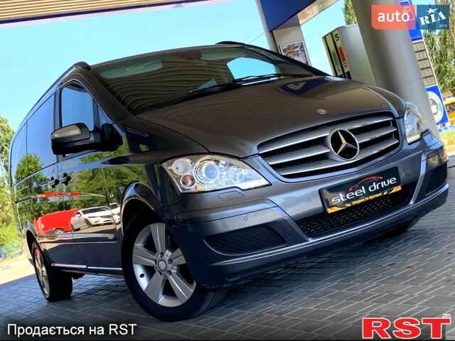 Сірий Мерседес Віано, об'ємом двигуна 3 л та пробігом 394 тис. км за 19299 $, фото 1 на Automoto.ua