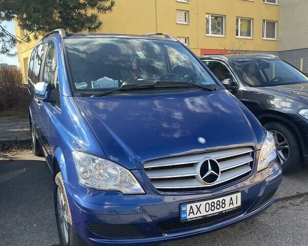Синій Мерседес Віано, об'ємом двигуна 2.15 л та пробігом 325 тис. км за 24900 $, фото 1 на Automoto.ua