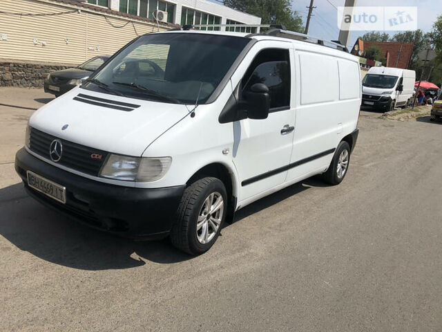 Білий Мерседес Vito 108, об'ємом двигуна 2.2 л та пробігом 417 тис. км за 3800 $, фото 1 на Automoto.ua