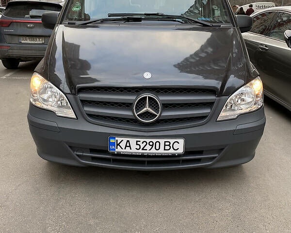 Чорний Мерседес Vito 113, об'ємом двигуна 2.2 л та пробігом 217 тис. км за 14500 $, фото 1 на Automoto.ua