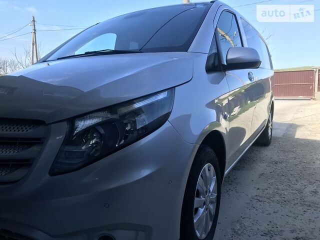 Сірий Мерседес Vito 114, об'ємом двигуна 2.1 л та пробігом 232 тис. км за 25000 $, фото 1 на Automoto.ua