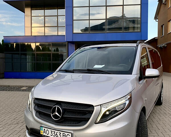 Серый Мерседес Vito 114, объемом двигателя 2.2 л и пробегом 97 тыс. км за 25000 $, фото 1 на Automoto.ua