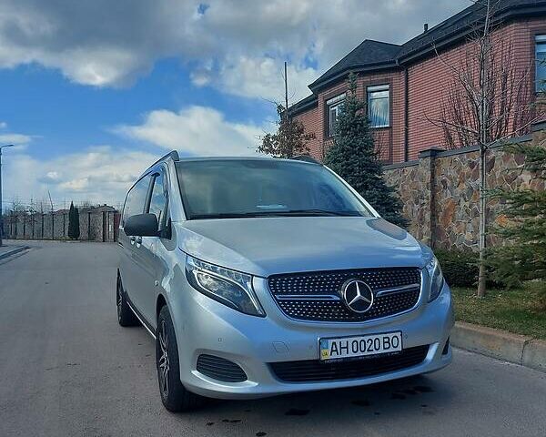 Сірий Мерседес Vito 116, об'ємом двигуна 2.1 л та пробігом 300 тис. км за 22500 $, фото 1 на Automoto.ua