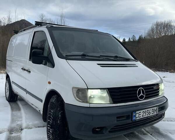 Белый Мерседес Вито, объемом двигателя 2.2 л и пробегом 470 тыс. км за 3800 $, фото 1 на Automoto.ua