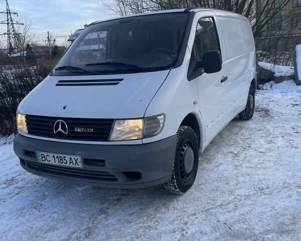 Білий Мерседес Віто, об'ємом двигуна 2.15 л та пробігом 380 тис. км за 3250 $, фото 1 на Automoto.ua