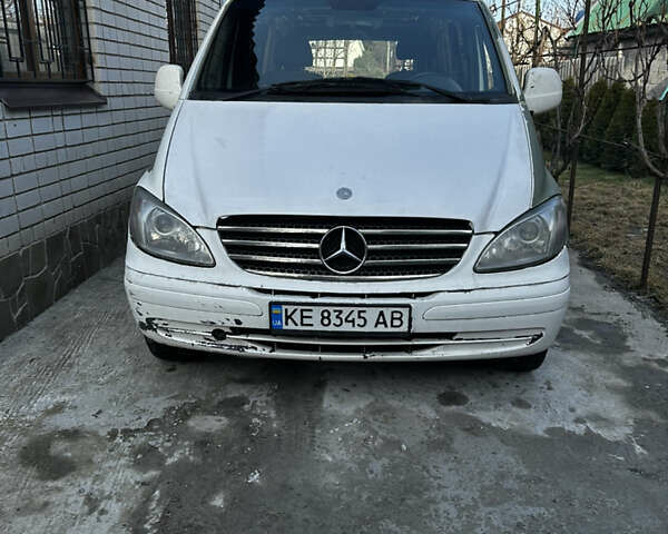 Белый Мерседес Вито, объемом двигателя 2.15 л и пробегом 391 тыс. км за 3200 $, фото 1 на Automoto.ua