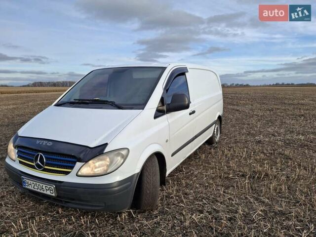 Білий Мерседес Віто, об'ємом двигуна 2.15 л та пробігом 517 тис. км за 5700 $, фото 1 на Automoto.ua