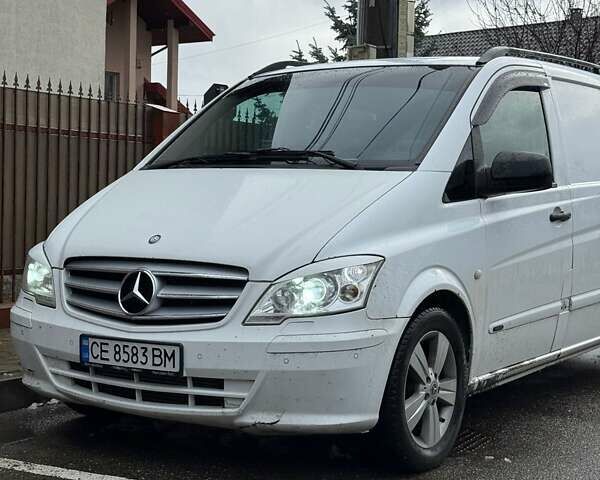 Белый Мерседес Вито, объемом двигателя 2.99 л и пробегом 130 тыс. км за 11000 $, фото 1 на Automoto.ua