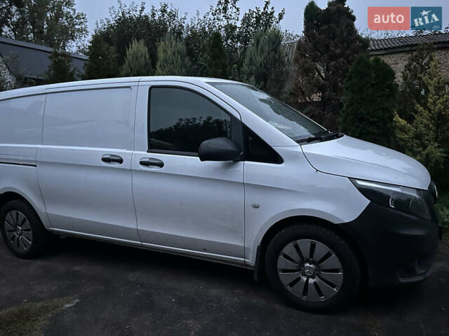Білий Мерседес Віто, об'ємом двигуна 1.6 л та пробігом 85 тис. км за 35383 $, фото 1 на Automoto.ua