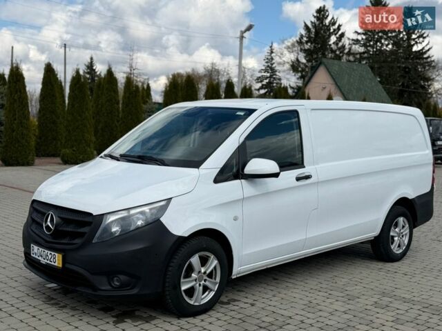Белый Мерседес Вито, объемом двигателя 1.8 л и пробегом 126 тыс. км за 16999 $, фото 1 на Automoto.ua