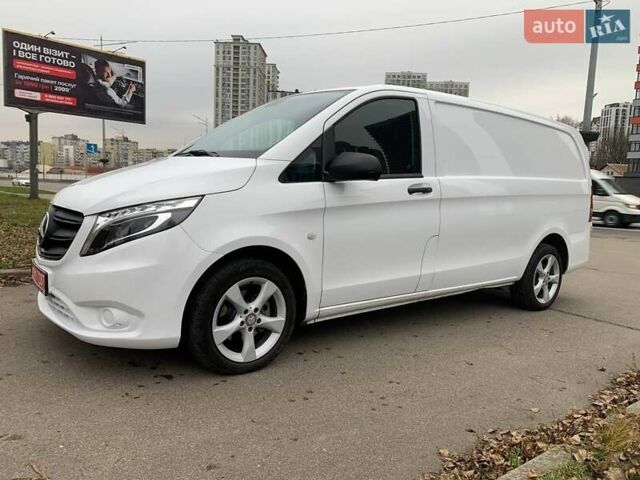 Білий Мерседес Віто, об'ємом двигуна 1.95 л та пробігом 228 тис. км за 22900 $, фото 1 на Automoto.ua