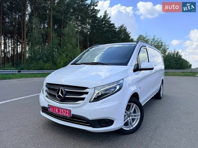 Белый Мерседес Вито, объемом двигателя 2 л и пробегом 284 тыс. км за 23800 $, фото 1 на Automoto.ua