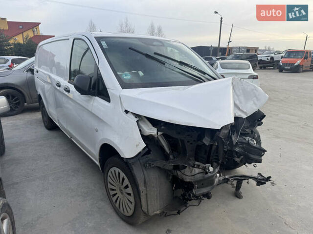 Белый Мерседес Вито, объемом двигателя 1.95 л и пробегом 40 тыс. км за 14900 $, фото 1 на Automoto.ua