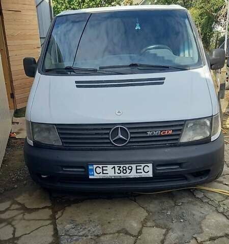 Белый Мерседес Вито, объемом двигателя 2.15 л и пробегом 5 тыс. км за 4200 $, фото 1 на Automoto.ua