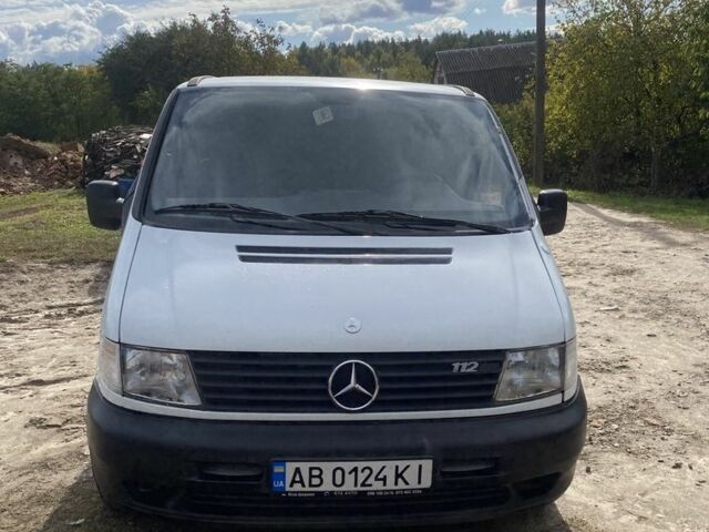 Білий Мерседес Віто, об'ємом двигуна 2.1 л та пробігом 380 тис. км за 5300 $, фото 1 на Automoto.ua