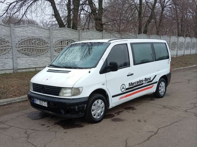 Білий Мерседес Віто, об'ємом двигуна 2.2 л та пробігом 195 тис. км за 3567 $, фото 1 на Automoto.ua