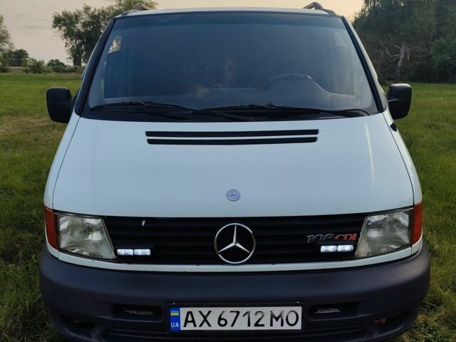 Білий Мерседес Віто, об'ємом двигуна 2.1 л та пробігом 492 тис. км за 4200 $, фото 1 на Automoto.ua