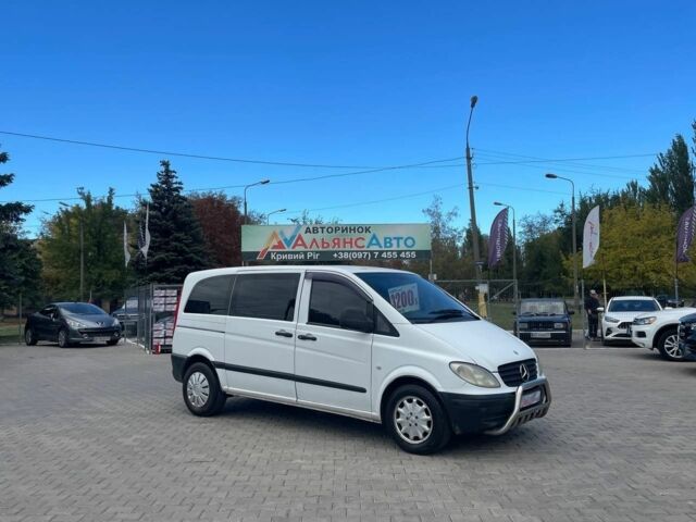 Белый Мерседес Вито, объемом двигателя 2.2 л и пробегом 435 тыс. км за 7400 $, фото 1 на Automoto.ua