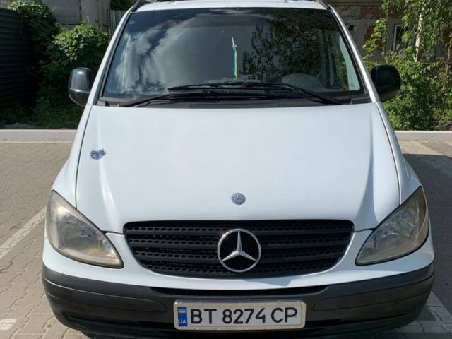 Белый Мерседес Вито, объемом двигателя 2.1 л и пробегом 440 тыс. км за 6200 $, фото 1 на Automoto.ua