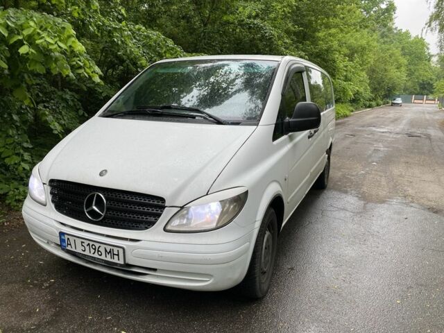 Белый Мерседес Вито, объемом двигателя 2.2 л и пробегом 466 тыс. км за 5800 $, фото 1 на Automoto.ua