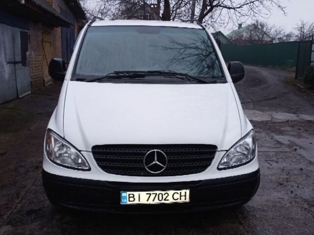 Белый Мерседес Вито, объемом двигателя 2.1 л и пробегом 279 тыс. км за 7300 $, фото 1 на Automoto.ua