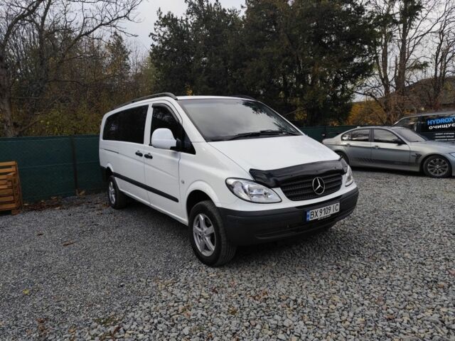 Белый Мерседес Вито, объемом двигателя 2.1 л и пробегом 350 тыс. км за 14000 $, фото 1 на Automoto.ua