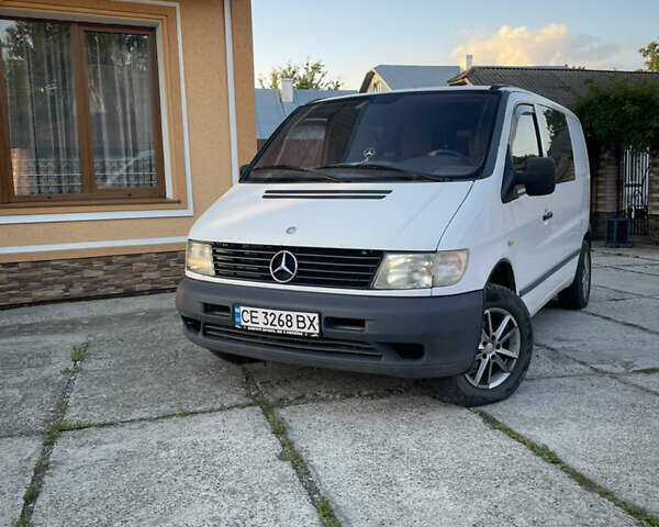 Белый Мерседес Вито, объемом двигателя 2.3 л и пробегом 380 тыс. км за 4500 $, фото 1 на Automoto.ua