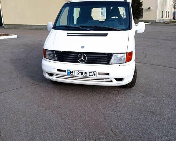 Белый Мерседес Вито, объемом двигателя 2.3 л и пробегом 559 тыс. км за 3500 $, фото 1 на Automoto.ua