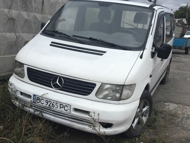 Белый Мерседес Вито, объемом двигателя 2.3 л и пробегом 380 тыс. км за 2700 $, фото 1 на Automoto.ua