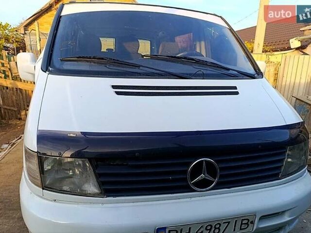 Білий Мерседес Віто, об'ємом двигуна 2.1 л та пробігом 469 тис. км за 2800 $, фото 1 на Automoto.ua