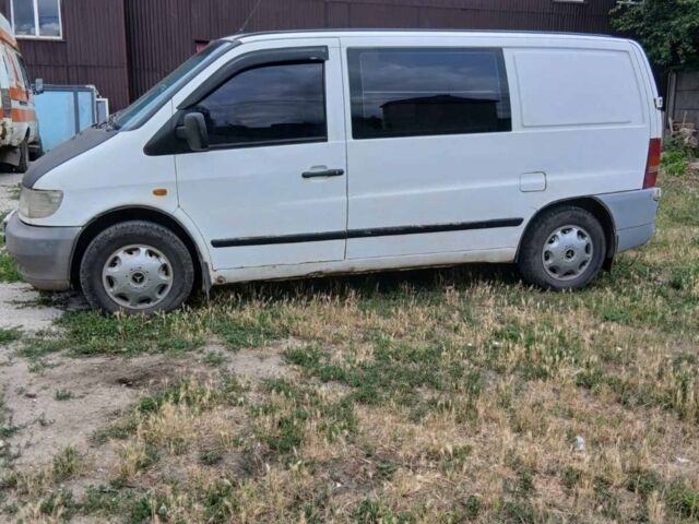 Білий Мерседес Віто, об'ємом двигуна 2.3 л та пробігом 500 тис. км за 3000 $, фото 1 на Automoto.ua