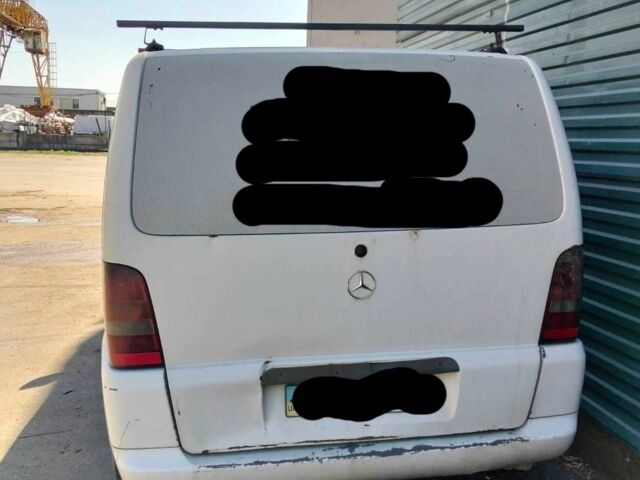 Білий Мерседес Віто, об'ємом двигуна 2.2 л та пробігом 374 тис. км за 1998 $, фото 1 на Automoto.ua