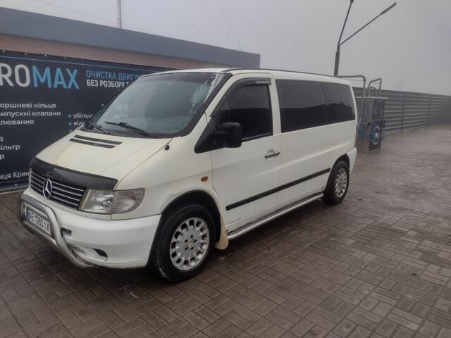 Белый Мерседес Вито, объемом двигателя 2.1 л и пробегом 365 тыс. км за 5000 $, фото 1 на Automoto.ua
