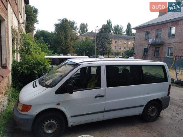 Белый Мерседес Вито, объемом двигателя 2.15 л и пробегом 436 тыс. км за 4500 $, фото 1 на Automoto.ua