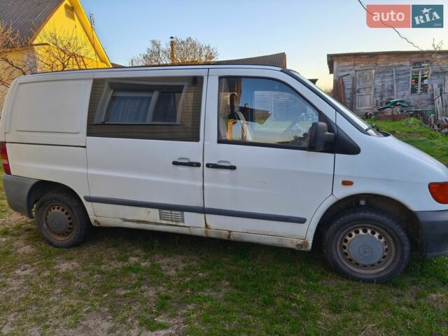 Белый Мерседес Вито, объемом двигателя 2.15 л и пробегом 350 тыс. км за 3500 $, фото 1 на Automoto.ua